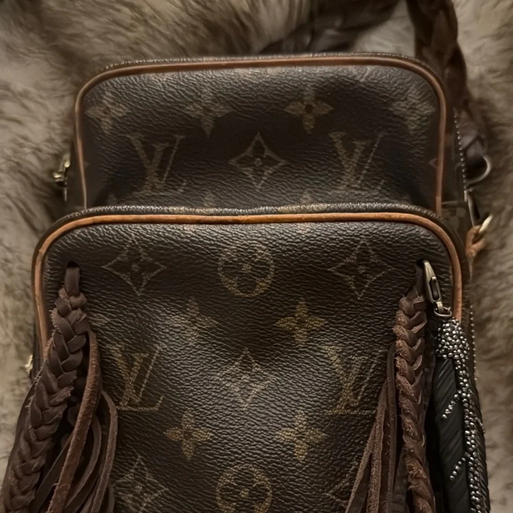 Brown Fringe Designer Crossbody Bag - Picture 2 of 11